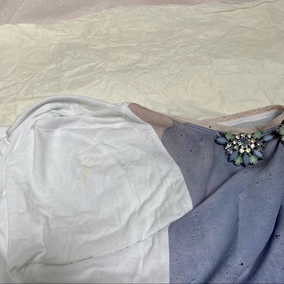 Zara Cute top with Jewelled Neckline and Watercolour Backdrop - Picture 4 of 8